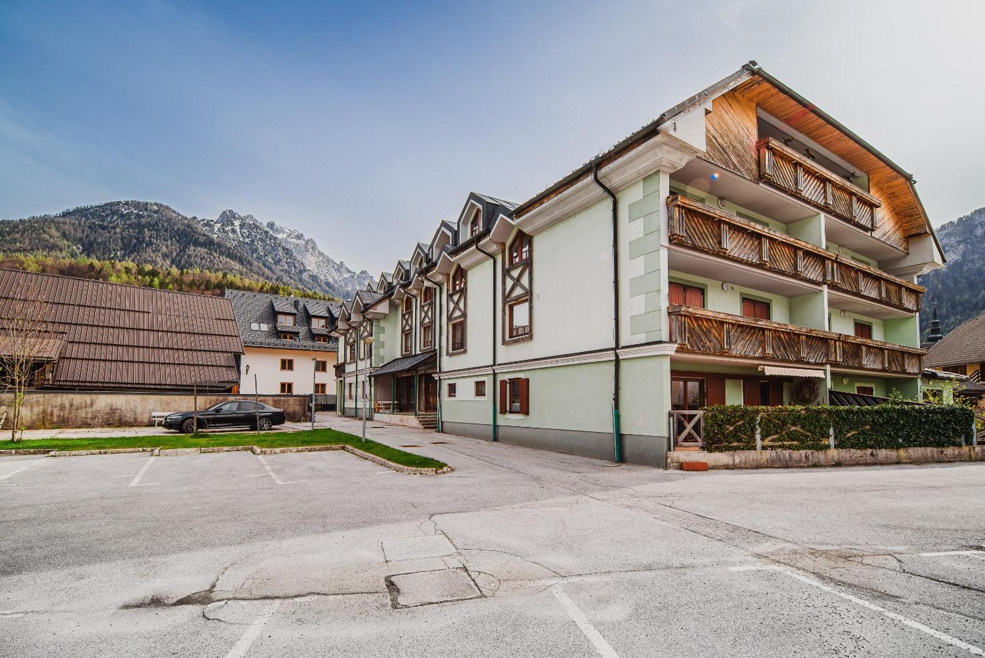 Apartments Slavec With Free Onsite Parking Kranjska Gora Extérieur photo
